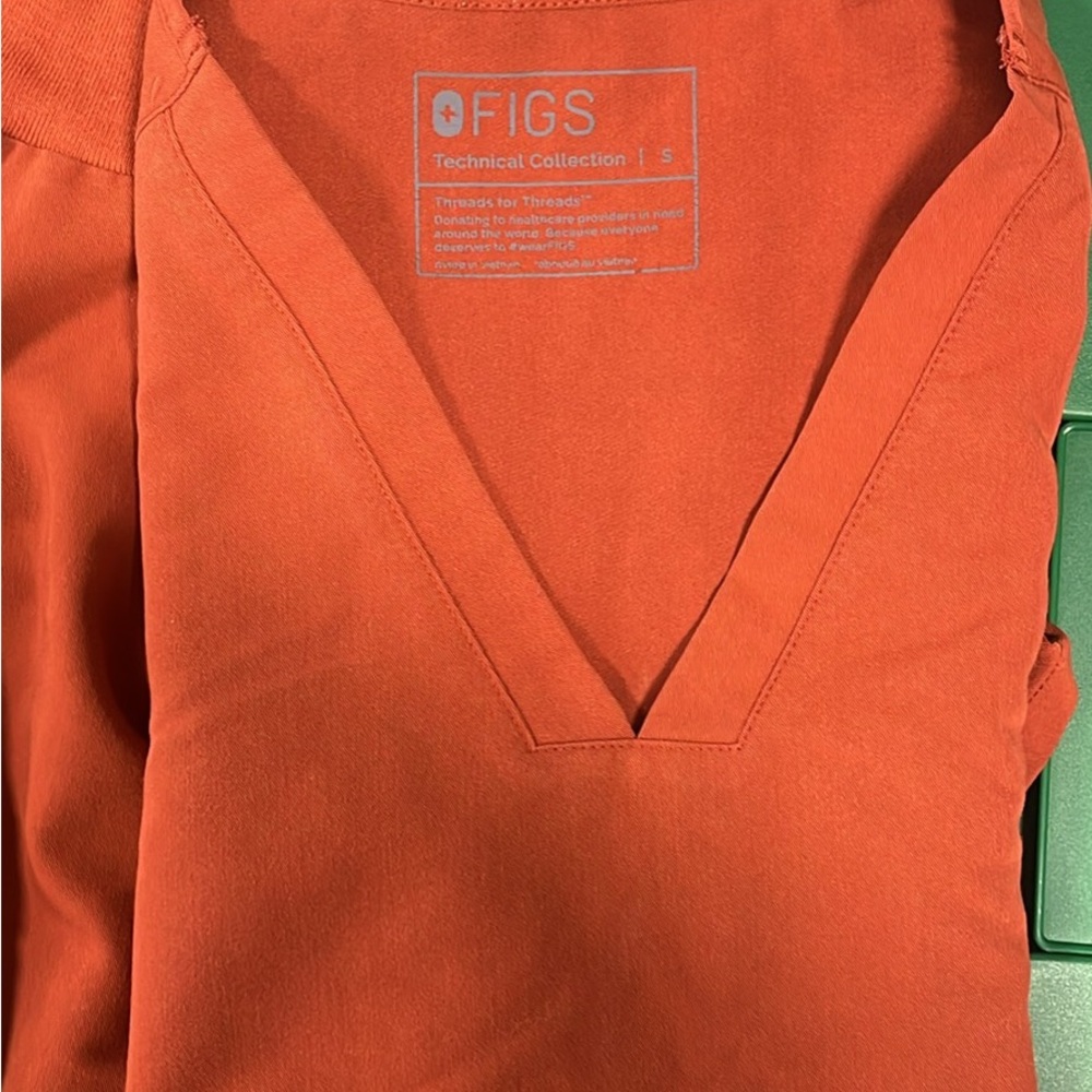 Figs V-Neck Scrub Top in Bold Chia